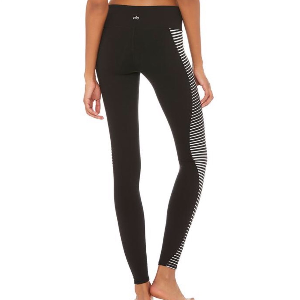 NEW • Alo Yoga • Airbrushed Leggings Reflector - Picture 4 of 7